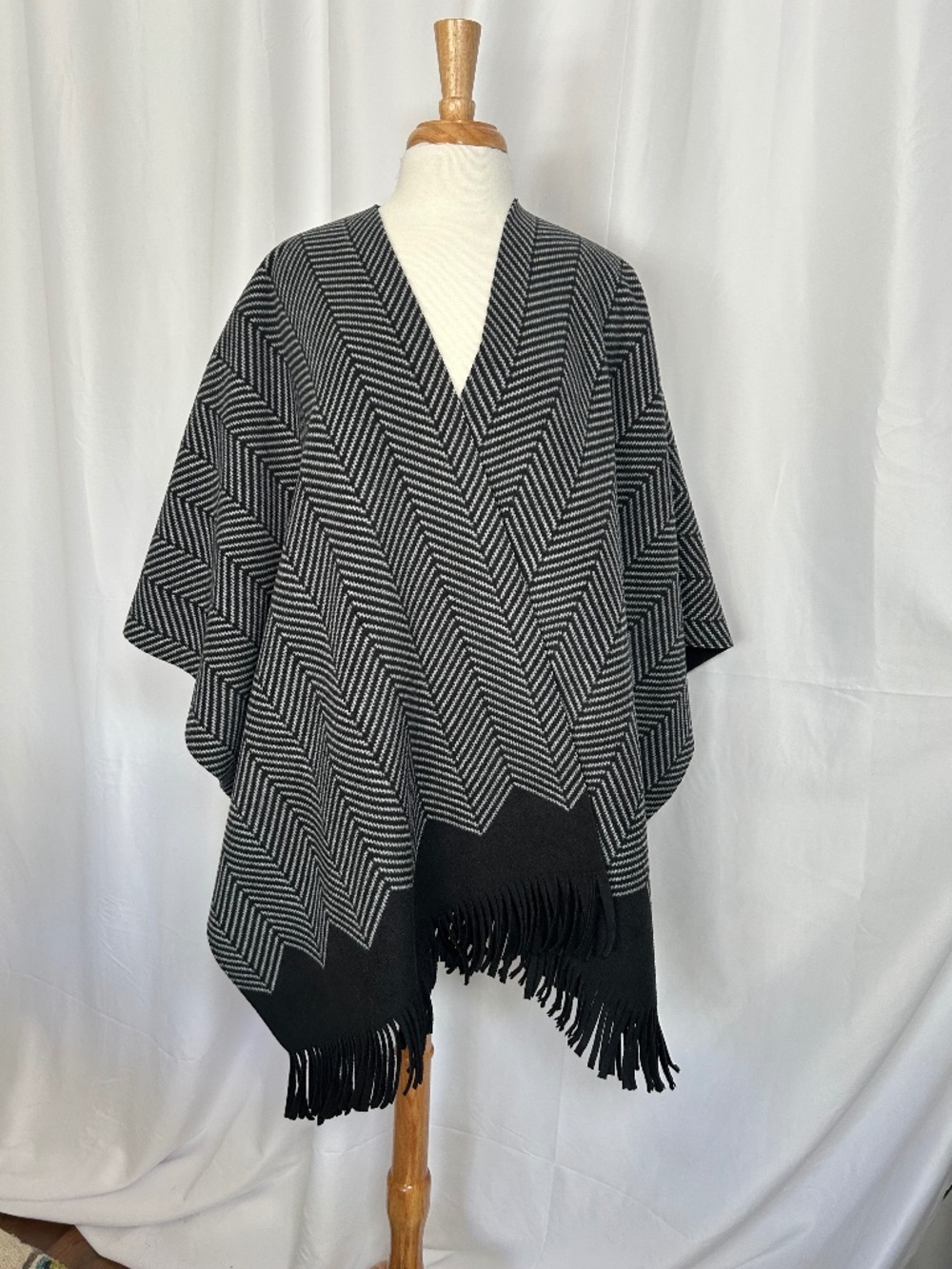 EIVISSA FLEECE WRAP - ONE SIZE